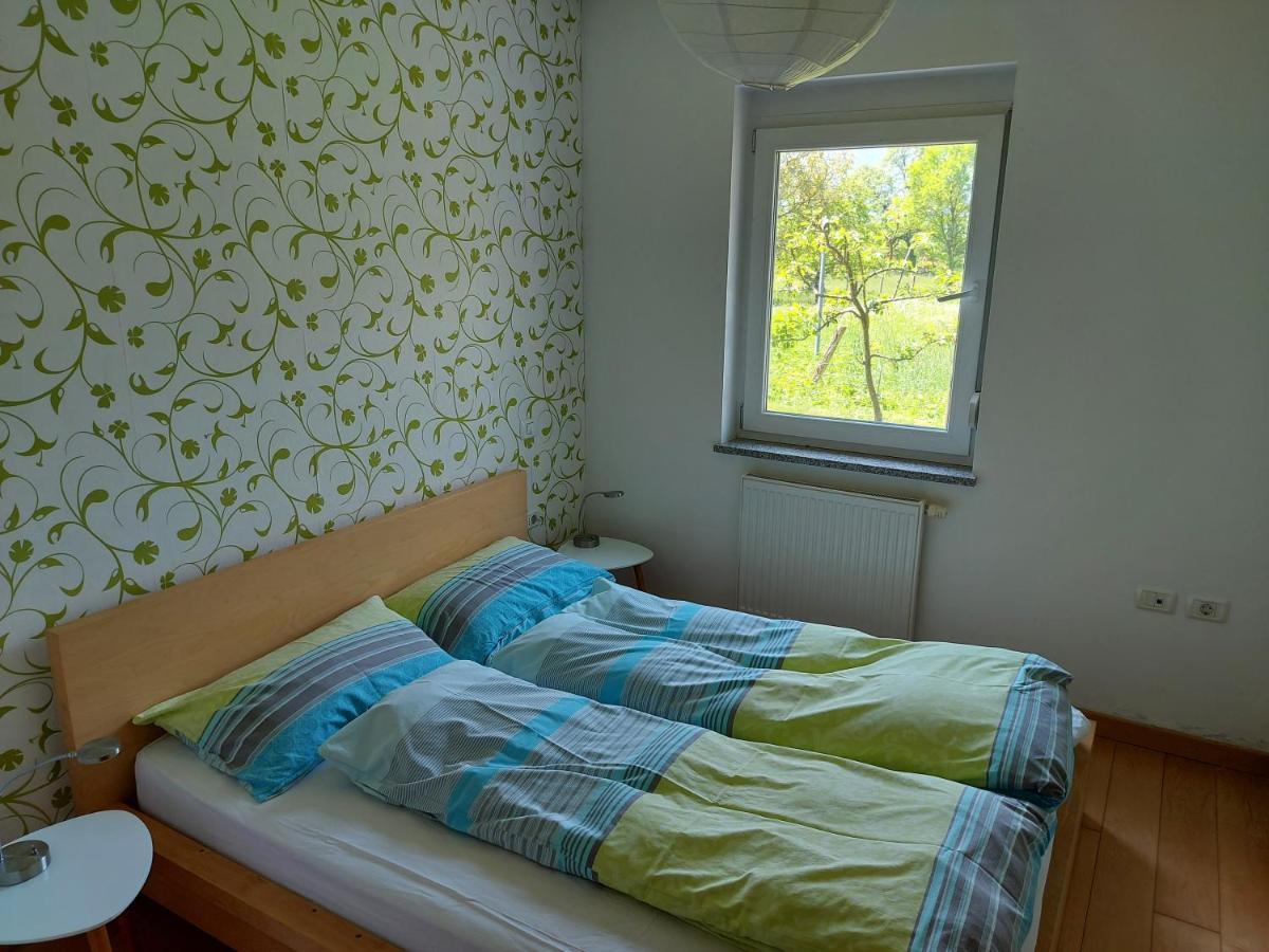 Apartma Gonzo โบเว็ก ภายนอก รูปภาพ